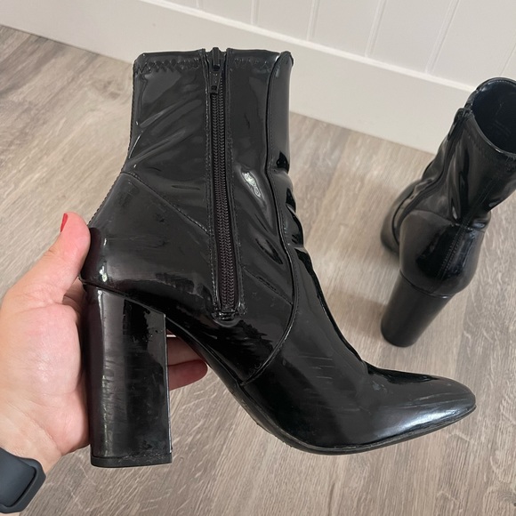ALDO Faux Patent Leather Booties | Size 9 - Picture 3 of 8